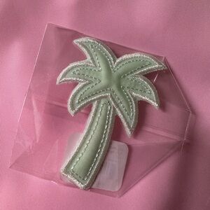 Stoney clover land puffy palm tree patch